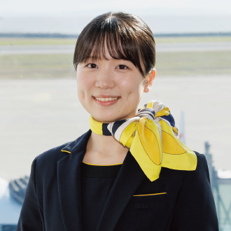 就職先 キャビンアテンダント スカイマーク 大阪外語専門学校、キャビンアテンダント専攻