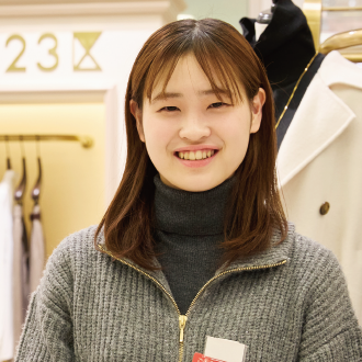 就職先   オンワード樫山　大阪外語専門学校、韓国語・英語ビジネス専攻